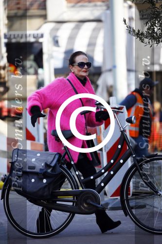 Amsterdam 17 maart 2015
Ans Markus op de fiets.