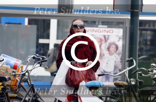 Amsterdam 20 maart 2015 
Ans Markus met dochter Siegried op terras