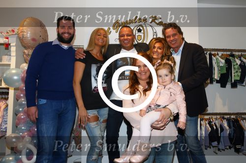 Etten-Leur, 28 Februari 2015
Opening Babyspeciaalzaak \'t Gouden Koetsje van Nathalie Dieguez
Opening werd verricht door Barbie ( Samantha v d Plas en Michael v d Plas)