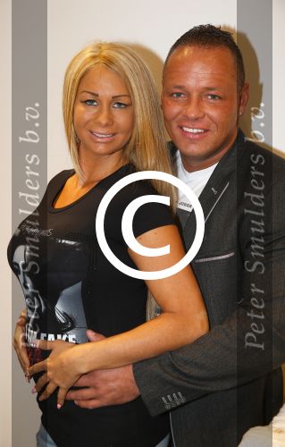 Etten-Leur, 28 Februari 2015
Opening Babyspeciaalzaak \'t Gouden Koetsje van Nathalie Dieguez
Opening werd verricht door Barbie ( Samantha v d Plas en Michael v d Plas)