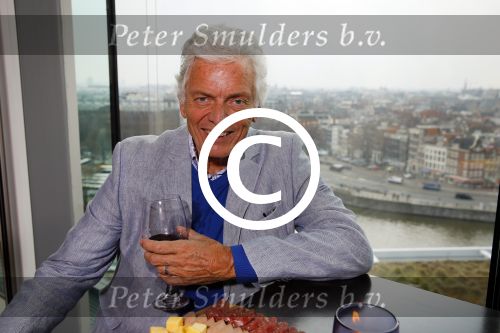 Amsterdam 24 maart 2015
presentatie het grote songfestival boek door Richard v d Crommert en Dave Boomkens in het double three hotel. Ben Cramer