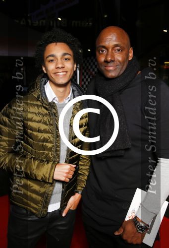 Amsterdam 1 april 2015
Premiere fast and Furious 7 in pathe arena.
carlos Lens met zoon