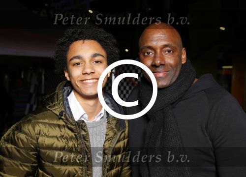 Amsterdam 1 april 2015
Premiere fast and Furious 7 in pathe arena.
carlos Lens met zoon