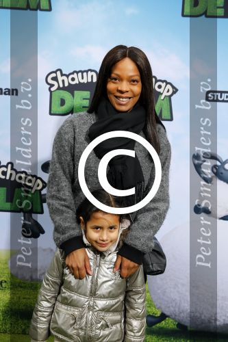 Amsterdam 22 maart 2015
Premiere Shaun het schaap in Tuschinski.
Carolina Dijkhuizen met dochter