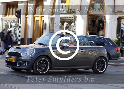 Amsterdam 11 maart 2015    
Caroline Tensen in haar mini cooper cabrio.