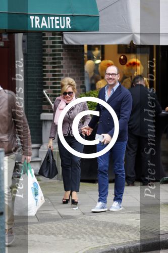 Amsterdam 14 maart 2015
Connie Breukhoven met haar vriend Eugene v Dun op de cornelis schuytstraat