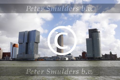 Rotterdam 1 maart 2015
Madonna en vriend Timo Scheffers hebben een penthouse gekocht in het nieuwe gebouw de Rotterdam naast Hotel New York in . Madonna wil vanaf hier met haar prive vliegtuig haar tour gaan maken. Het Penthouse is 750m2 met een dakterras van 70m2