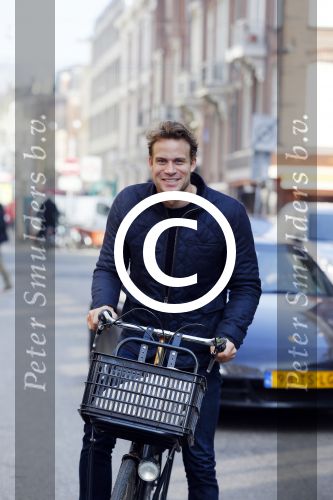 Amsterdam 17 maart 2015   
Dirk Taat op de fiets in amsterdam zuid