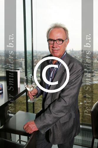 Amsterdam 24 maart 2015
presentatie het grote songfestival boek door Richard v d Crommert en Dave Boomkens in het double three hotel.
Edvard Niessing