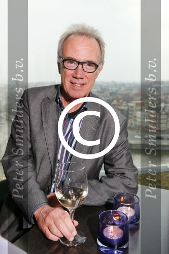 Amsterdam 24 maart 2015
presentatie het grote songfestival boek door Richard v d Crommert en Dave Boomkens in het double three hotel.
Edvard Niessing