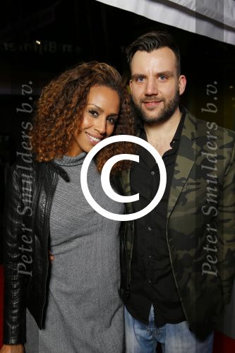 Amsterdam 1 april 2015
Premiere fast and Furious 7 in pathe arena.
Glennis Grace met vriend