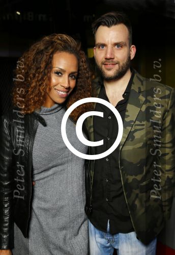 Amsterdam 1 april 2015
Premiere fast and Furious 7 in pathe arena.
Glennis Grace met vriend