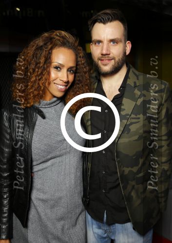 Amsterdam 1 april 2015
Premiere fast and Furious 7 in pathe arena.
Glennis Grace met vriend