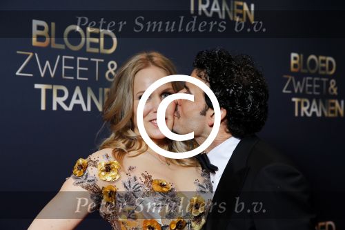 Amsterdam 30 maart 2015
Premiere Bloed zweet en tranen (film over het leven van Andre Hazes) in Tuschinski. Hadewich Minis met partner