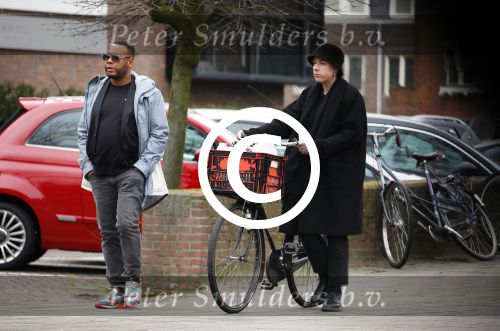Amsterdam 9 maart 2015 
Howard Komproe met zijn vriendin in Amsterdam zuid