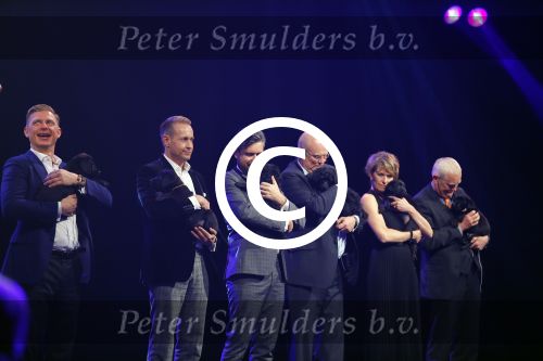 Hilversum 26 maart 2015
Gala stichting hulphond in studio 21.  
Anouk Smulders Monique Heijn Peter v Uhm Anita Witzier Frits Wester Frank v d Wall Bake Anky v Frunsven Eric Bouwer en Rudolph Strickwold