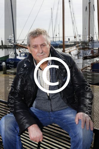 Volendam 5 maart 2015  
Jaap Buijs arriveert in zijn Bentley op de dijk