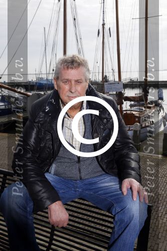 Volendam 5 maart 2015  
Jaap Buijs arriveert in zijn Bentley op de dijk