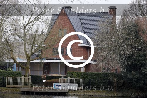 Amsterdam 15 maart 2015
Jaap v Zweden is zijn huis aan het water/gracht aan het verbouwen.