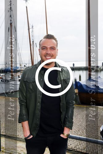 Volendam 5 maart 2014
Presentatie 100% NL Magazine ism postcodeloterij bij old Dutch.
Jamai