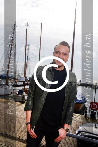 Volendam 5 maart 2014
Presentatie 100% NL Magazine ism postcodeloterij bij old Dutch.
Jamai