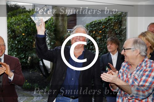 Amsterdam 31 maart 2015
Presentatie boek van Rick Nieman. Sacha de Boer is natuurlijk ook aanwezig. Jan Cremer met vrouw Babette en Wim T Schippers