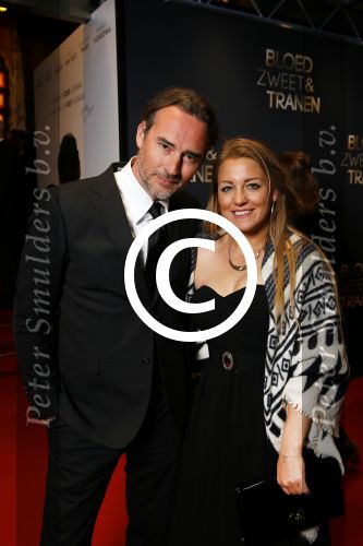 Amsterdam 30 maart 2015
Premiere Bloed zweet en tranen (film over het leven van Andre Hazes) in Tuschinski.
Jeroen Nieuwenhuize met vrouw