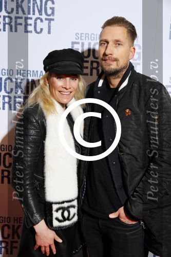 Amsterdam 9 maart 2015
Premiere Sergio Herman in het eye theater. Ellemieke Vermolen en hun zoons zijn er ook bij.
Jetteke v Lexmond met man