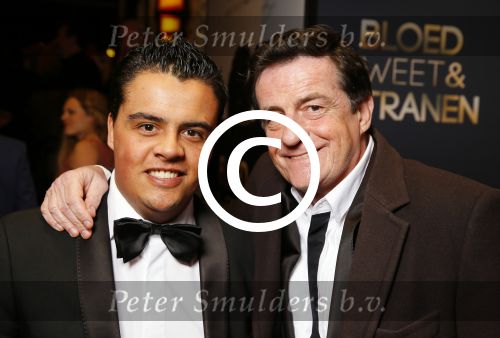 Amsterdam 30 maart 2015
Premiere Bloed zweet en tranen (film over het leven van Andre Hazes) in Tuschinski.
Johnny Kraaijkamp met zoon