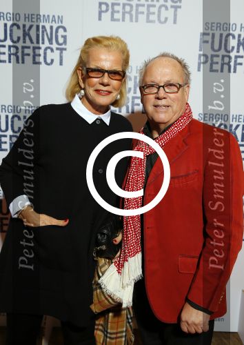 Amsterdam 9 maart 2015
Premiere Sergio Herman in het eye theater. Ellemieke Vermolen en hun zoons zijn er ook bij.
Joop Braakhekke