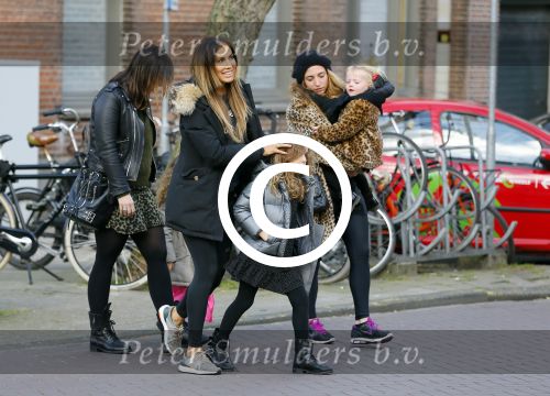 Amsterdam 30 maart 2015  
Jorinde Moll met kinderen op de cornelis schuytstraat