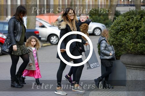 Amsterdam 30 maart 2015  
Jorinde Moll met kinderen op de cornelis schuytstraat