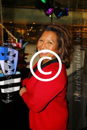 Alphen aan de Rijn 28 februari 2015
Opening expositie Myrthe Mylius. Vriend Thomas Berge en zoontje Jack zijn natuurlijk aanwezig.
Justine Pelmelay