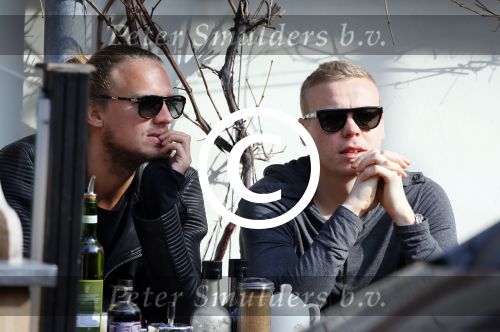Amsterdam 17 maart 2015
Kolbeinn Sigthorsson met een kennis op terras