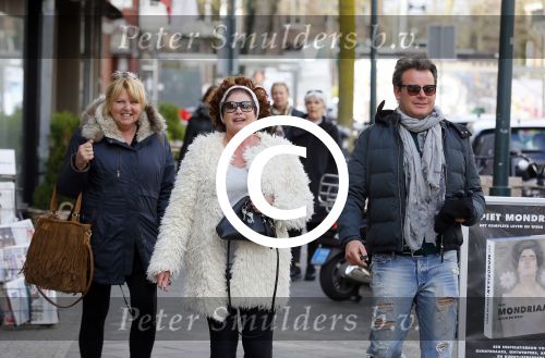 Amsterdam 30 maart 2015  
Yvonne Brandsteder en Leco v Zadelhof op de cornelis schuytstraat