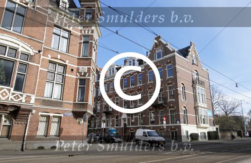 Amsterdam 7 maart 2015
Bas v Veggel en de ouders van Lieke v Lexmond bij verhuizen naar het nieuwe huis van Lieke en Bas