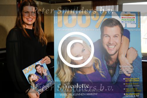 Volendam 5 maart 2014
Presentatie 100% NL Magazine ism postcodeloterij bij old Dutch.
Lisette Sier en Eddy Guyt
