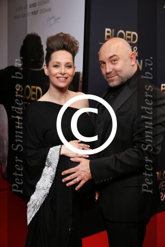 Amsterdam 30 maart 2015
Premiere Bloed zweet en tranen (film over het leven van Andre Hazes) in Tuschinski.
Loek Peters met zijn zwangere vrouw