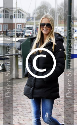 Volendam 5 maart 2014
Presentatie 100% NL Magazine ism postcodeloterij bij old Dutch.
Monique Smit zwanger op de dijk