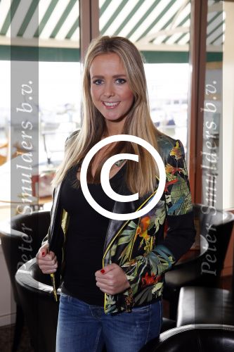 Volendam 5 maart 2014
Presentatie 100% NL Magazine ism postcodeloterij bij old Dutch.
Monique Smit zwanger