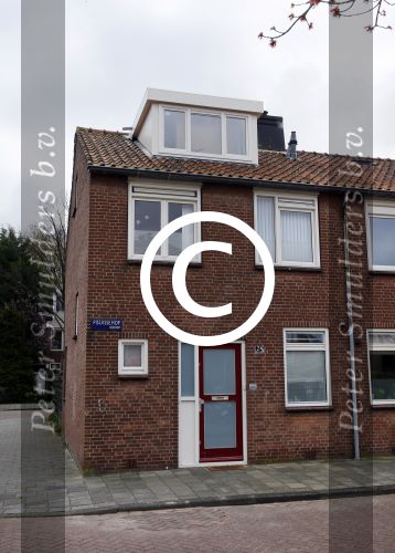 Amsterdam 27 maart 2015
Binnen kijken in het huis van Mounira Mansour en haar zoontje Noah.