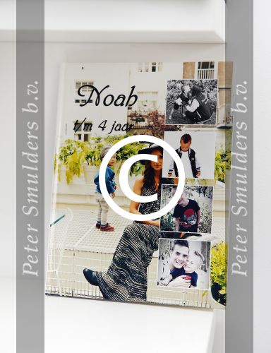 Amsterdam 27 maart 2015
Binnen kijken in het huis van Mounira Mansour en haar zoontje Noah.