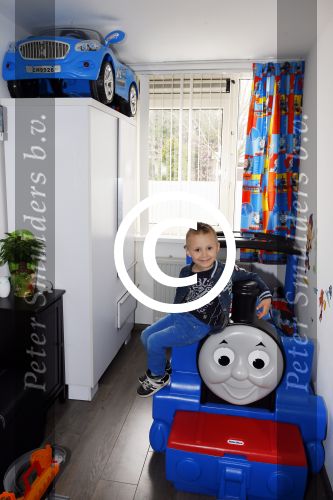 Amsterdam 27 maart 2015
Binnen kijken in het huis van Mounira Mansour en haar zoontje Noah.