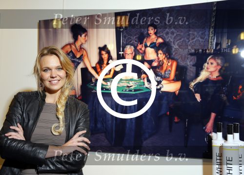 Alphen aan de Rijn 28 februari 2015
Opening expositie Myrthe Mylius. Vriend Thomas Berge en zoontje Jack zijn natuurlijk aanwezig.