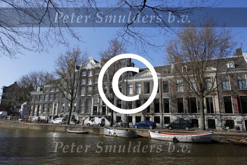 Amsterdam 31 maart 2015
Olcay Gulsen haar range Rover (auto) wordt weg gesleept.