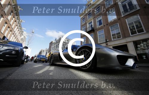 Amsterdam 10 maart 2015
De nieuwe porsche GT Hybride op de pc hooftstraat