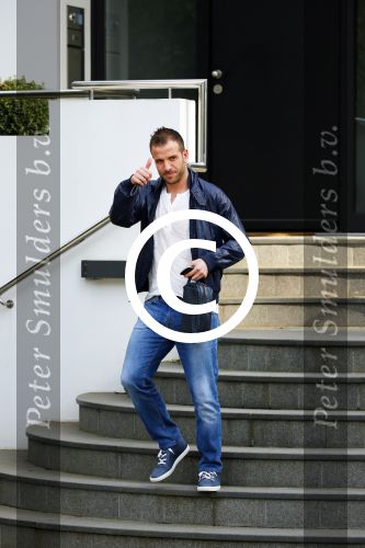 Hamburg 18 maart 2015
Rafael v d Vaart vertrekt vanaf zijn huis naar de training van HSV