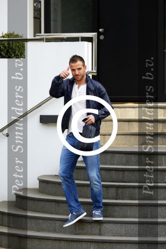 Hamburg 18 maart 2015
Rafael v d Vaart vertrekt vanaf zijn huis naar de training van HSV