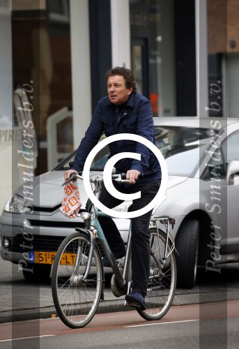 Amsterdam 9 maart 2015   
Robert ten Brink op de fiets in Amsterdam