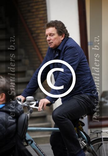 Amsterdam 9 maart 2015   
Robert ten Brink op de fiets in Amsterdam